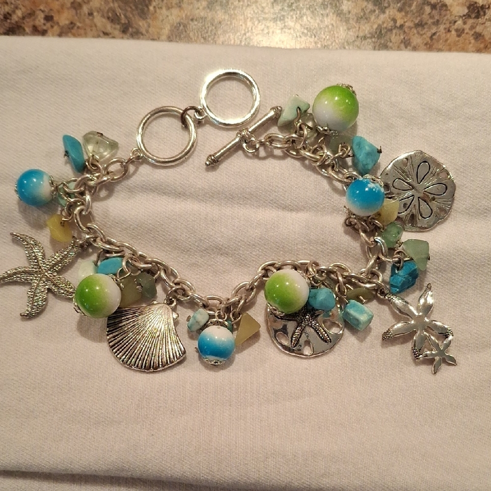 🌻Ocean-Inspired Silver Charm Bracelet with Blue and Green Beads